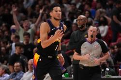 LOL决赛-雄鹿大胜老鹰，继续保持良好状态的简单介绍