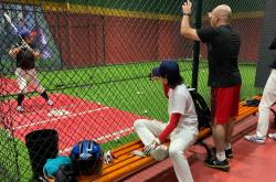 英雄联盟总决赛直播-关于棒球场外新闻不断，话题热度爆表的信息