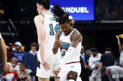 英雄联盟总决赛门票-独行侠碾压太阳，莫兰特点燃赛场