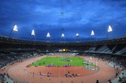 英雄联盟总决赛2025-英格拉姆降维打击！深圳惨败灰熊背后的篮球文明断层