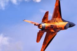 LOL赛事-燃烧的夏天，阿尔瓦雷斯的刀刃与克罗地亚的血性—当个人英雄主义撞上铁血军团