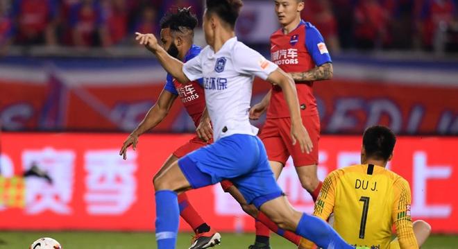 江苏苏宁主场遭遇失利,积分榜位置下滑的简单介绍 江苏苏宁主场遭遇失利,积分榜位置下滑的简单介绍