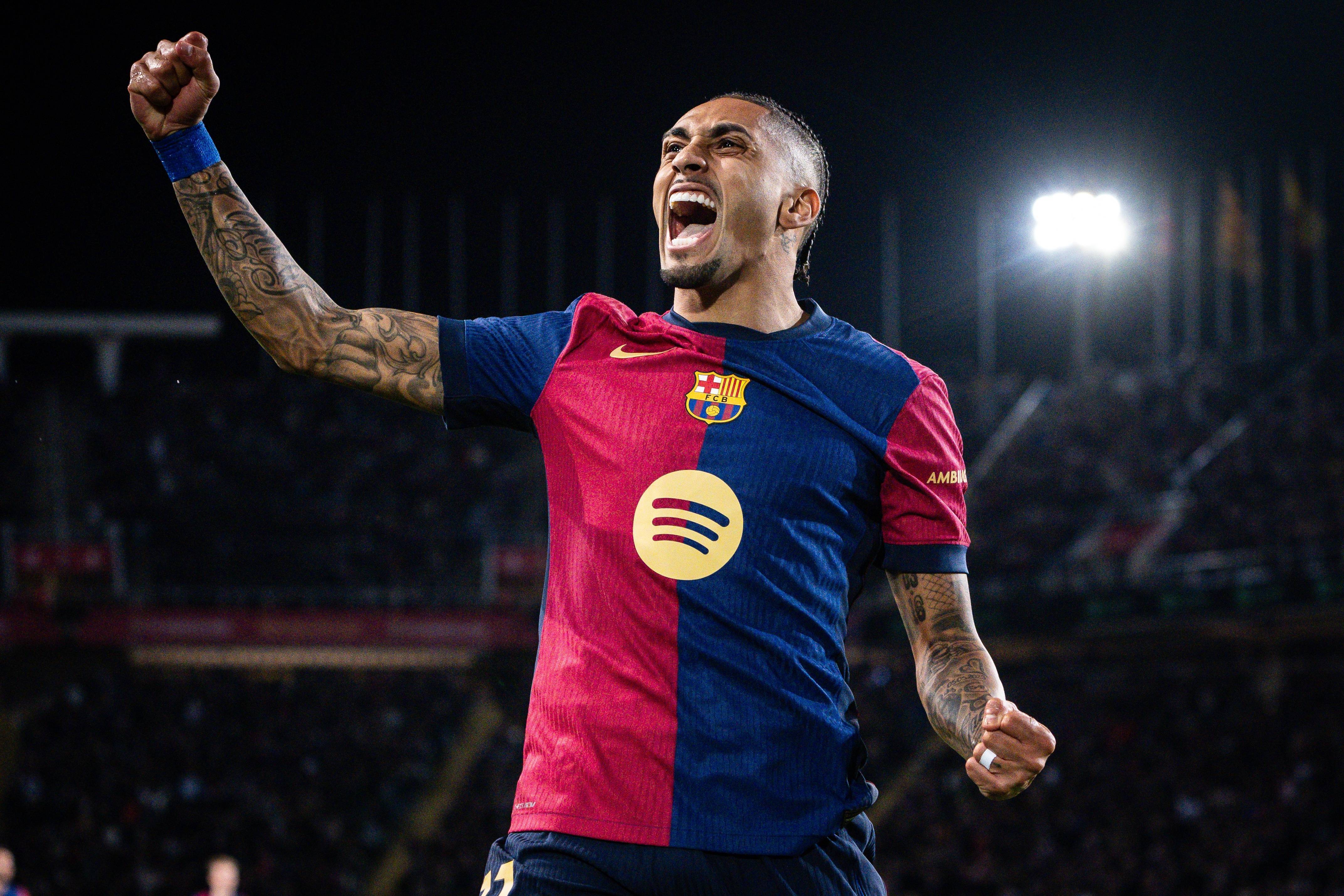 亨克与阿贾克斯强劲碰撞，欧冠半决赛擦出火花