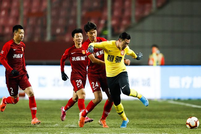 包含恒大主教练赞誉球队表现，期待未来比赛表现的词条