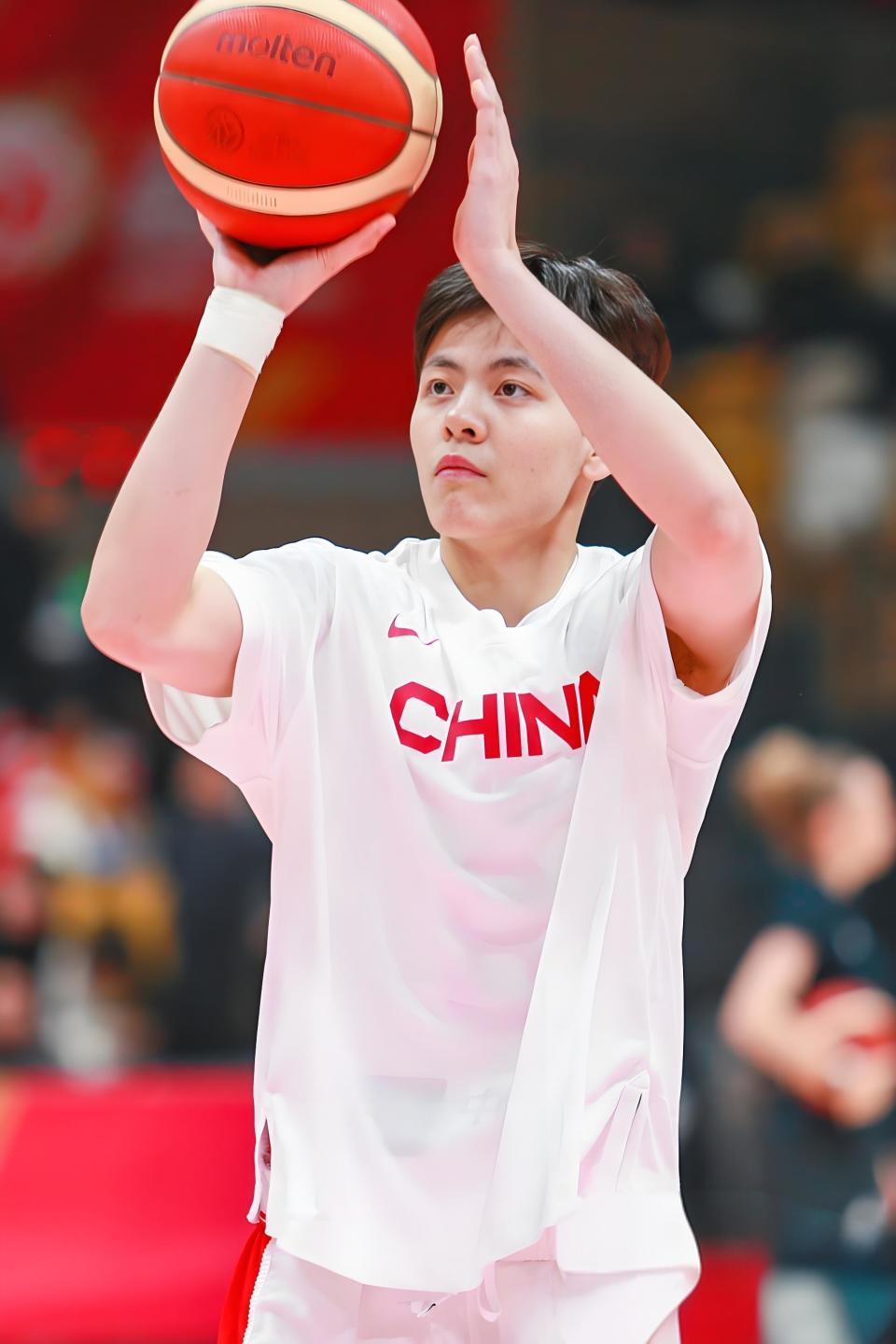 包含新晋球员崭露头角，球队未来前景光明的词条