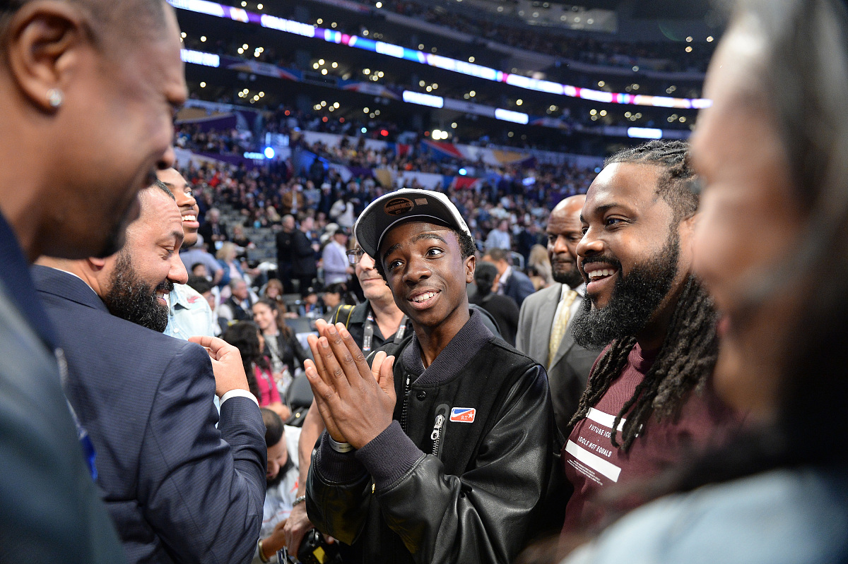 NBA队间友谊赛在赛场上精彩上演