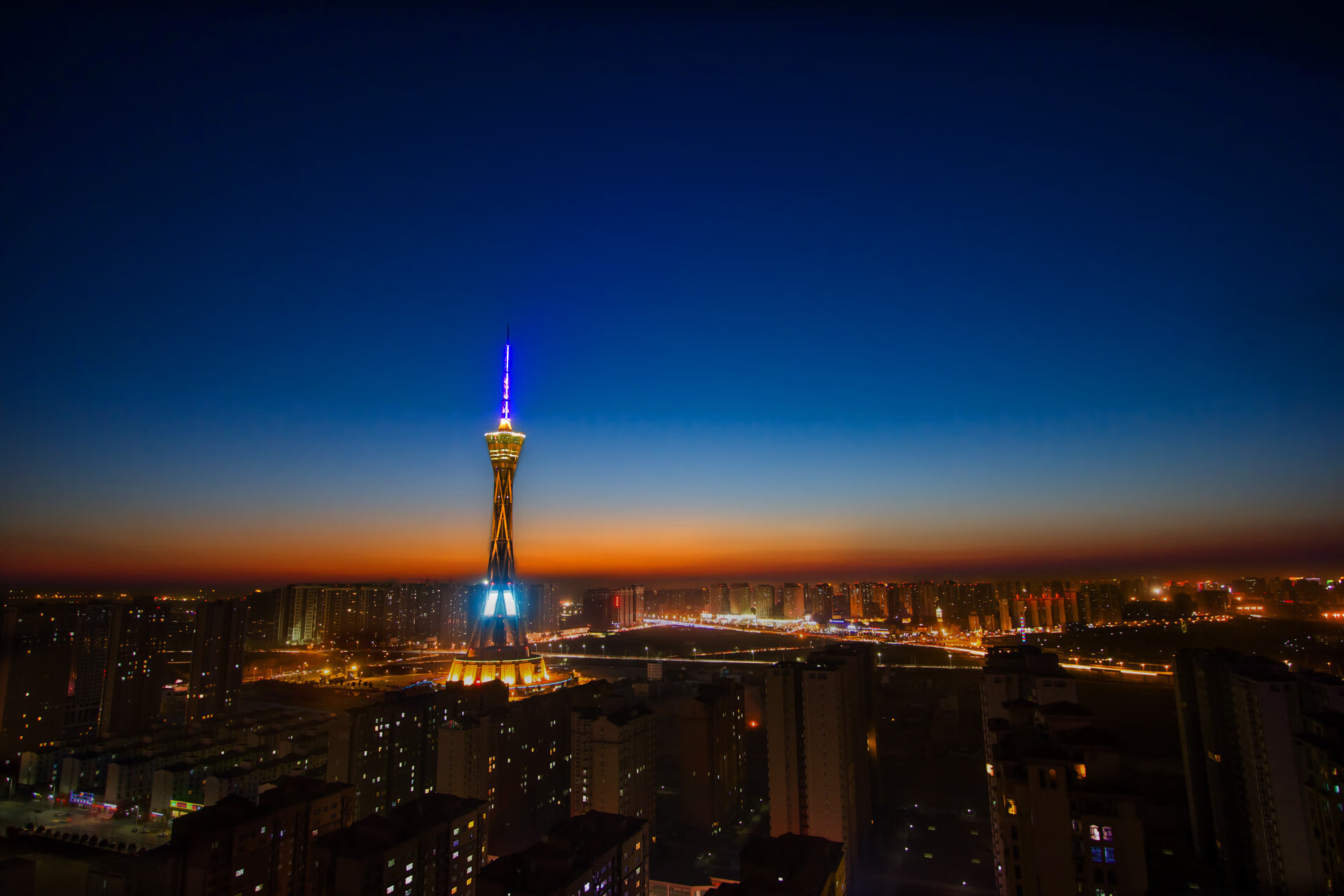 篮球场上的弗拉门戈舞,当塞维利亚的节奏击溃巴黎式篮球