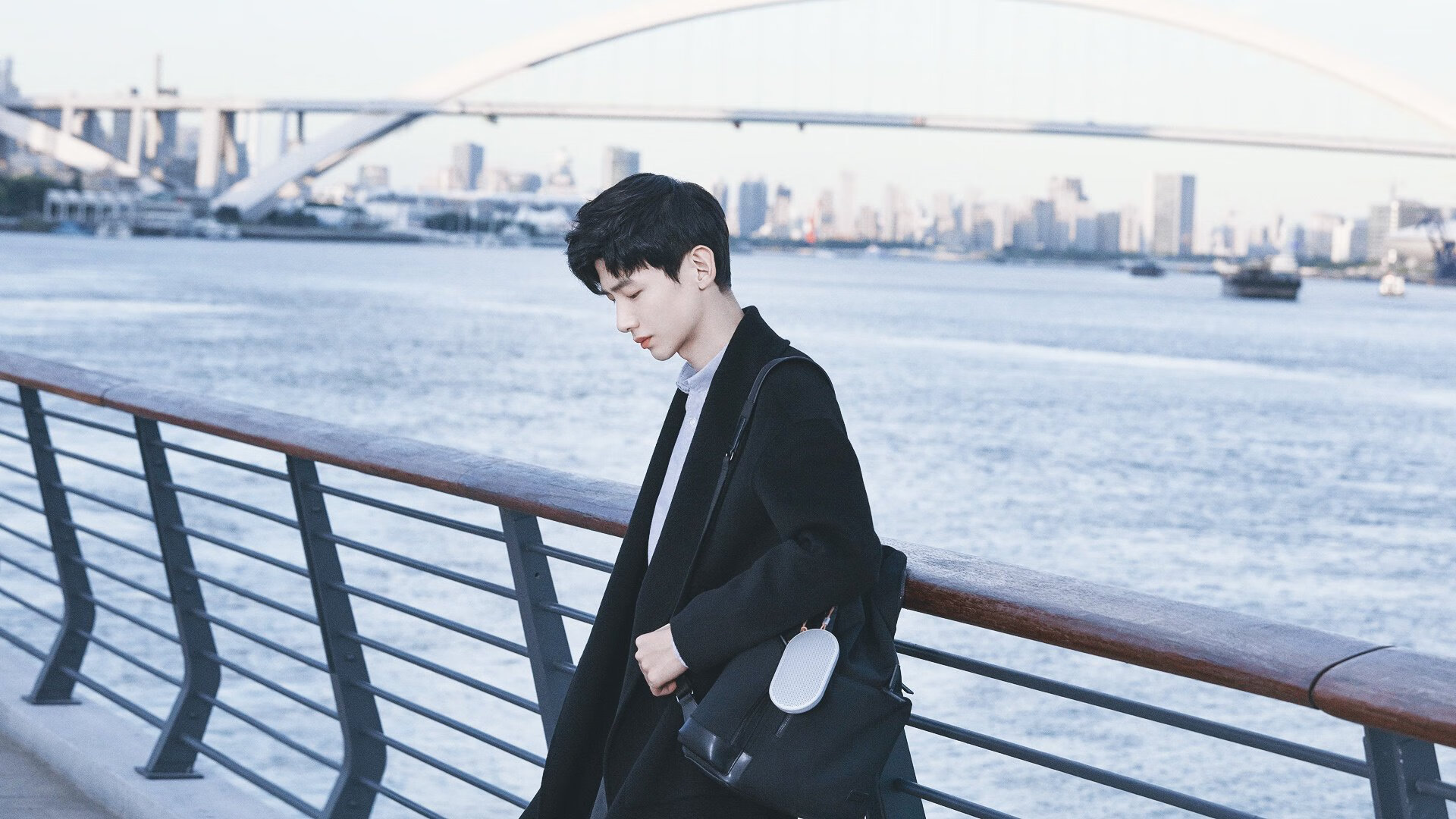 暴雨中诞生，赖斯的怒吼与佛罗伦萨压哨时刻的永恒重量