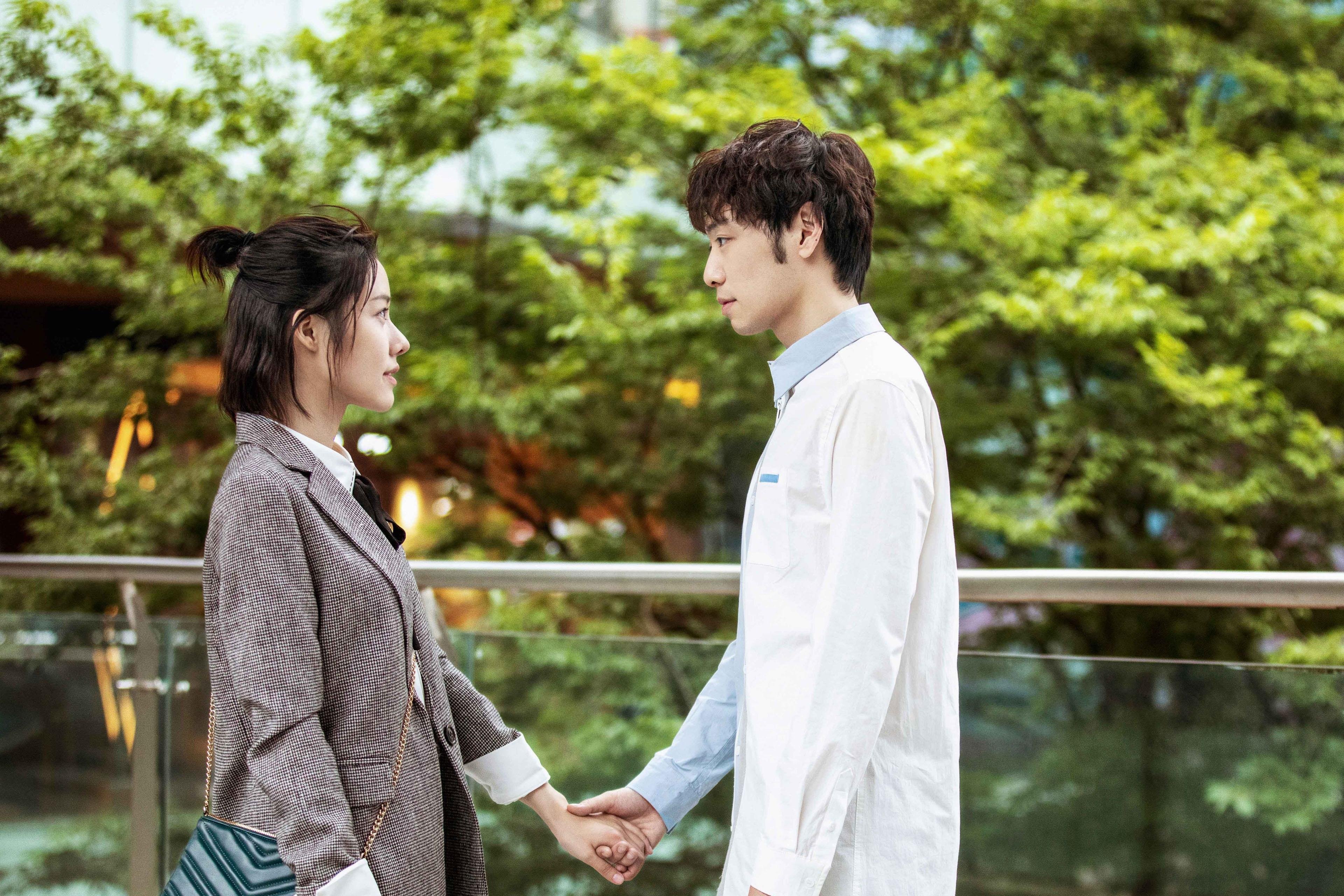 两场焦点战，一种足球美学，当链式防守遇上传控幽灵