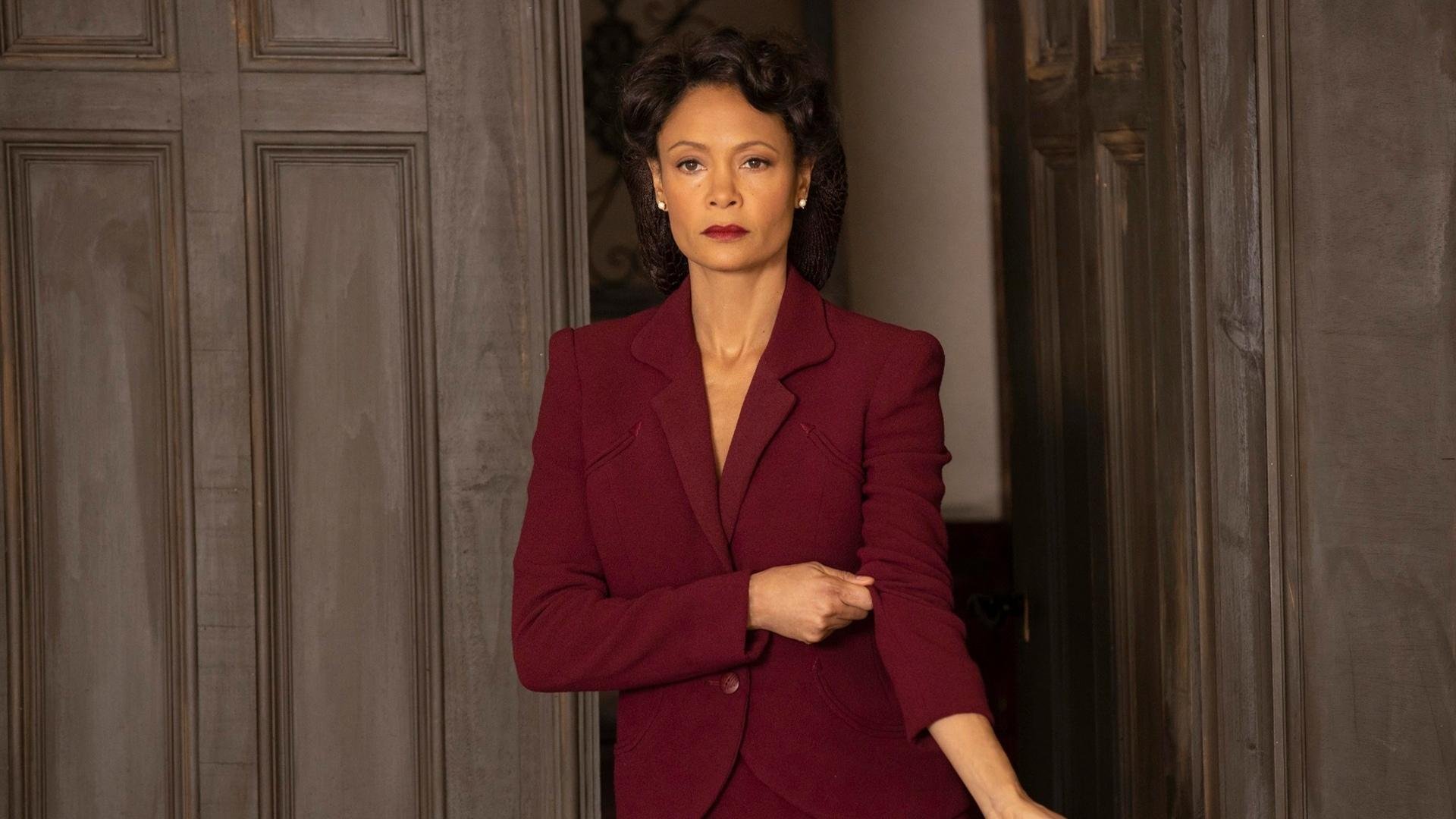 时代冰与雷，克莱右手执笔