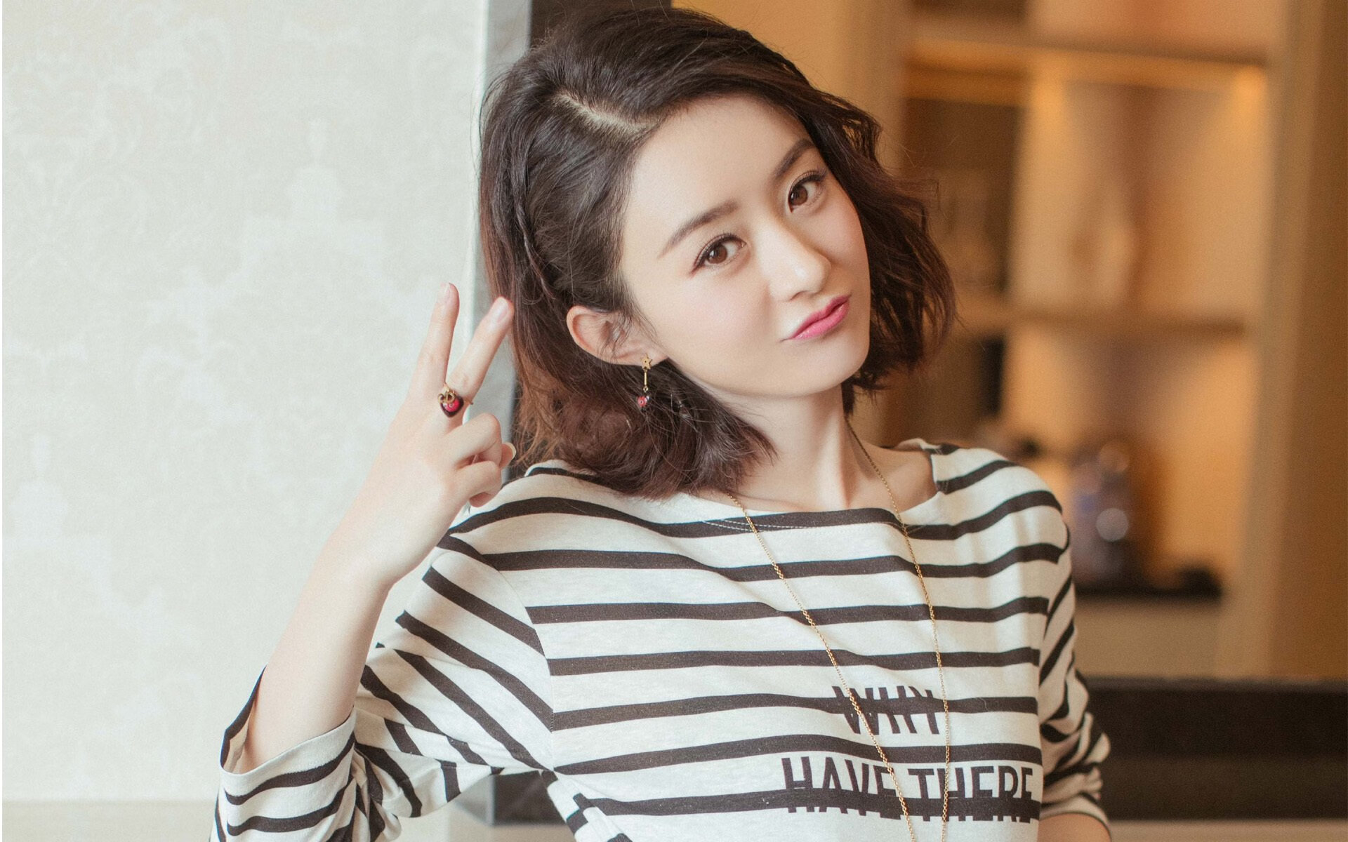 凡尔赛宫之怒,在世界排名争夺战的烈焰中,浓眉写下篮球教科书