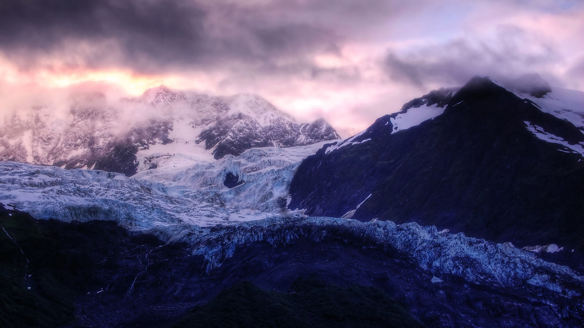 沙漠与火山之巅，哈兰德改写世界杯争冠战唯一剧本